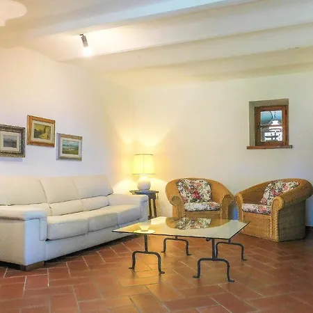 Awesome In W/ Outdoor Swimming Pool, Wifi And Outdoor Swimming Pool Holiday home